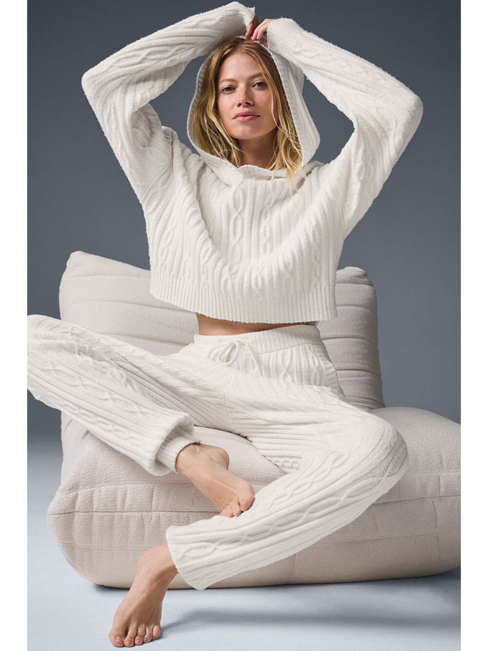 $306 Alo Yoga Cable Knit Set Winter Bliss Ivory XS Sweater S Pants Cream White